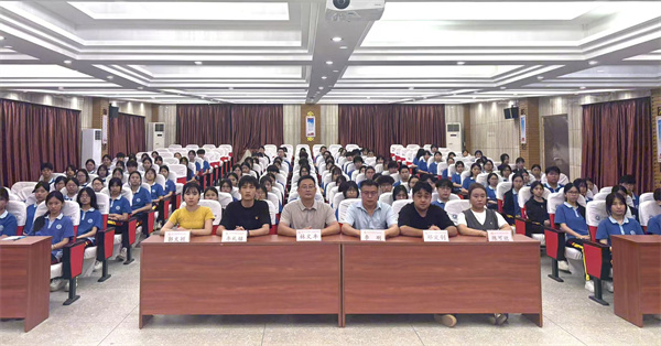 大合照.jpg 大合照.jpg